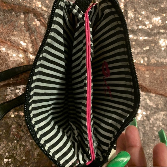 Betsey Johnson Sling Bag - Picture 4 of 7